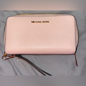 Michael Kors Wristlet